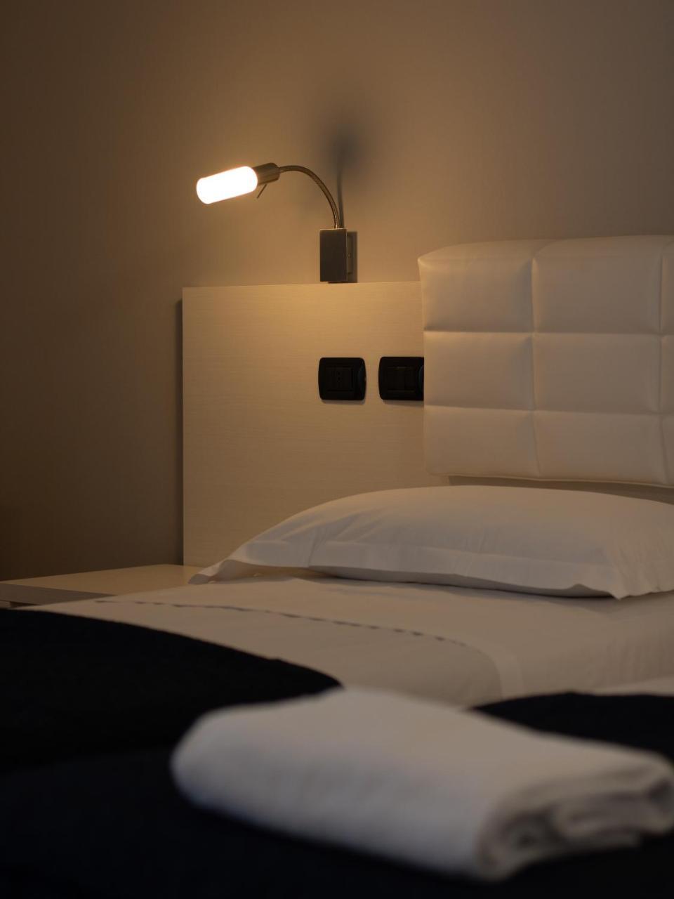 Master Hotel Reggio Emilia Exterior foto