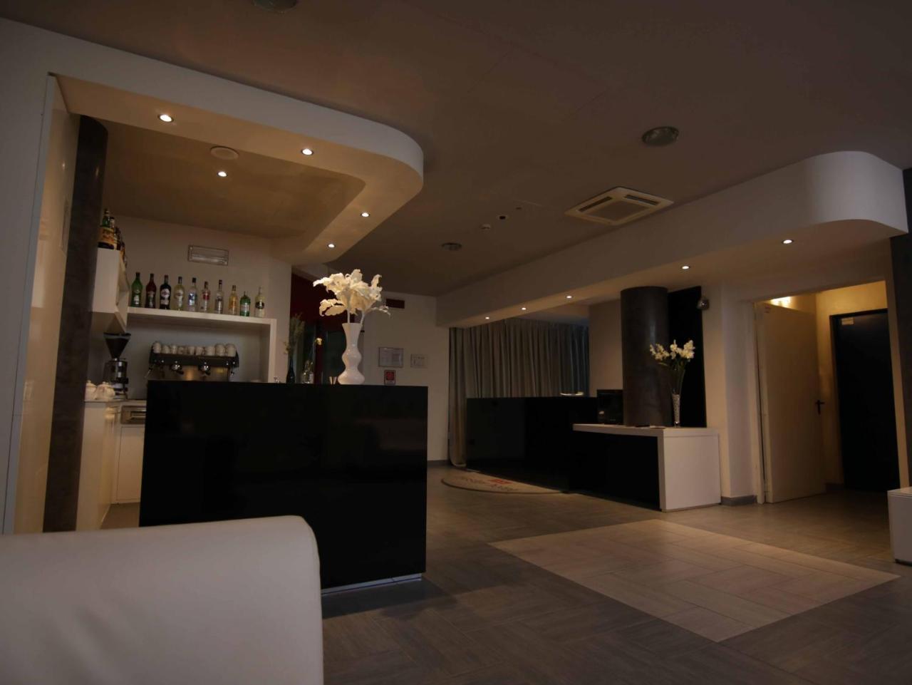 Master Hotel Reggio Emilia Exterior foto