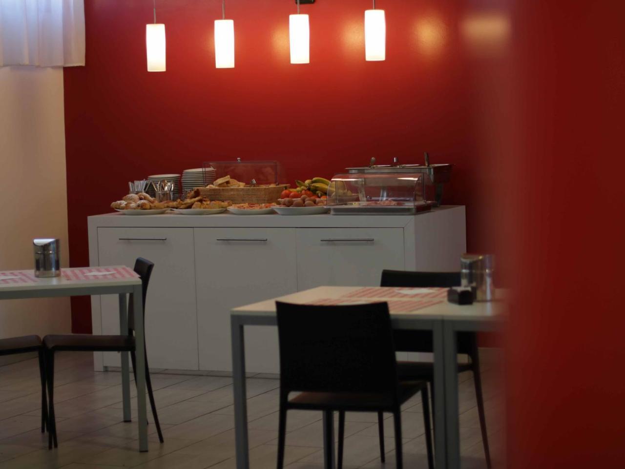 Master Hotel Reggio Emilia Exterior foto